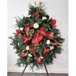 Wieniec naturalny z czerwonym anturium